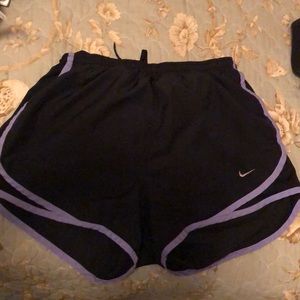 womens nike shorts